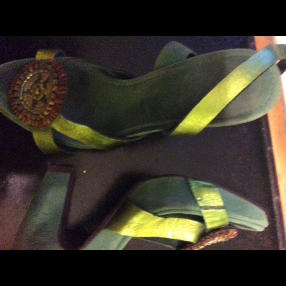 Shoes - Picture 3 of 3